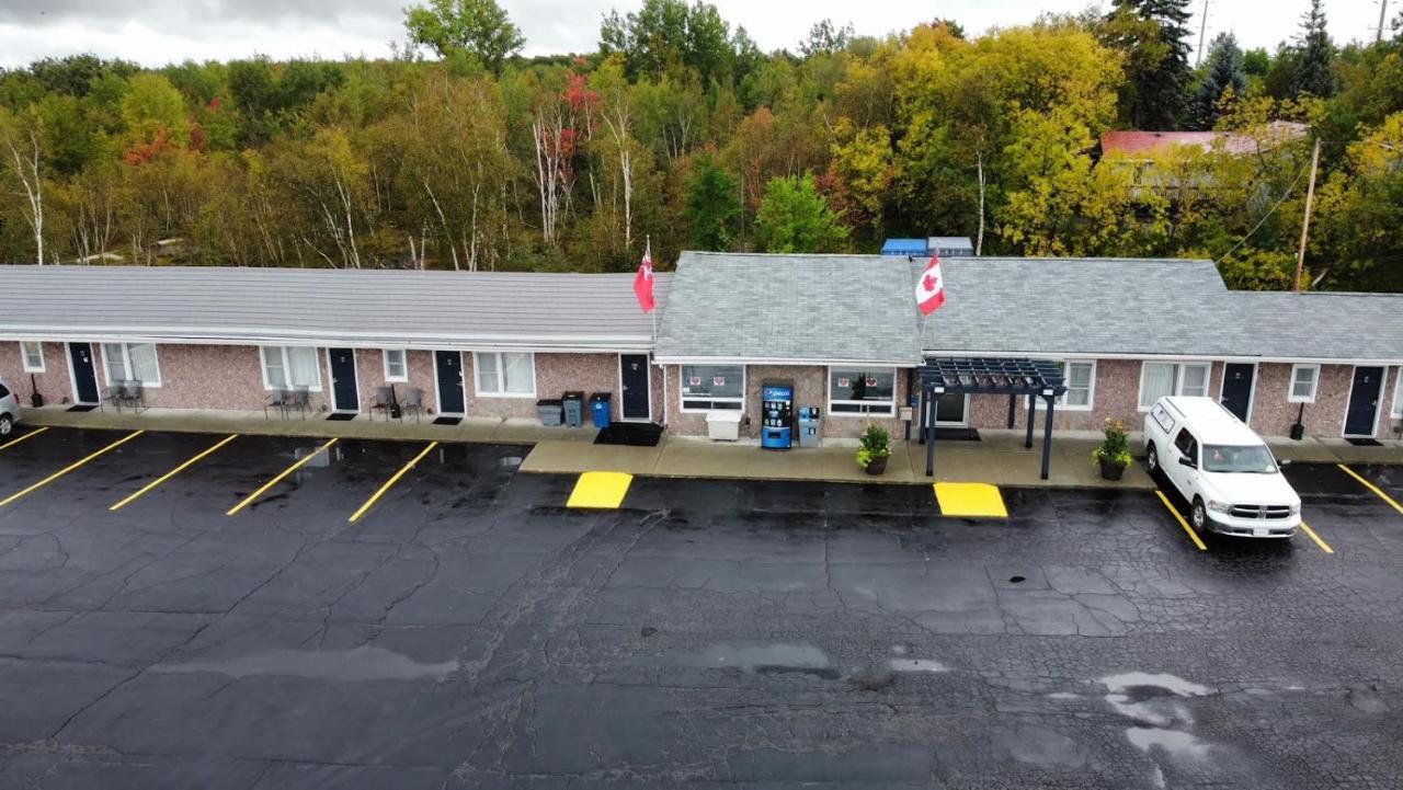 Hotel Moonlight And Sudbury