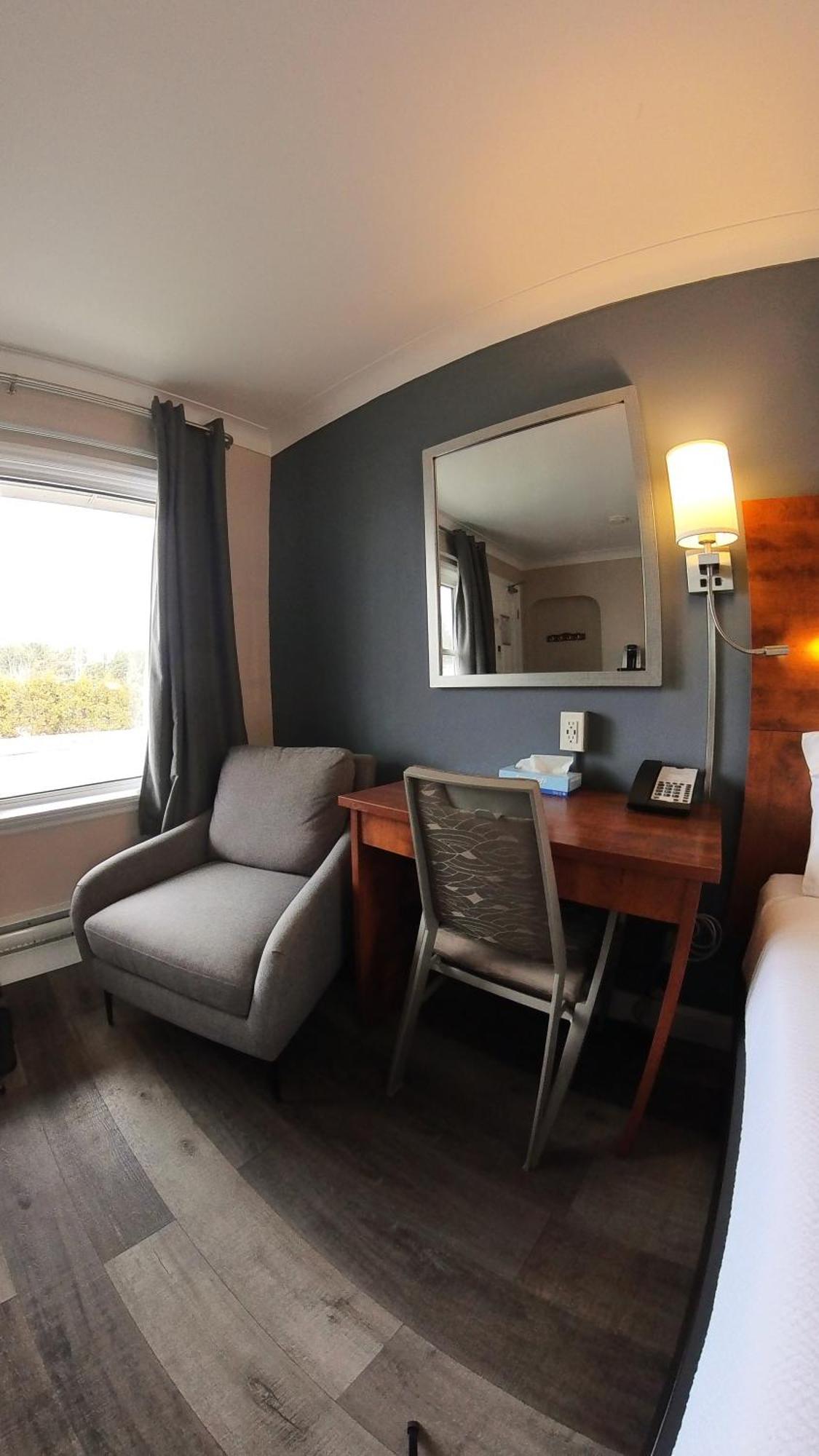 Hotel Moonlight And Sudbury